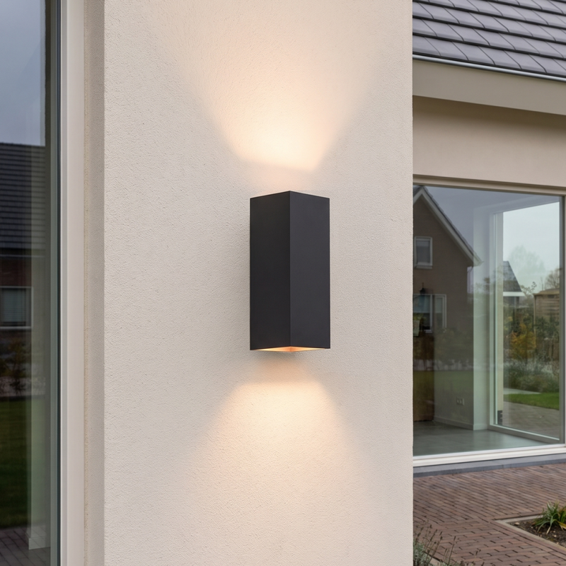 Musta alumiini ylös alas seinävalaisin, Dion, 8W, 3000K LED, IP54 Musta alumiini ylös alas seinävalaisin, Dion, 8W, 3000K LED, IP54