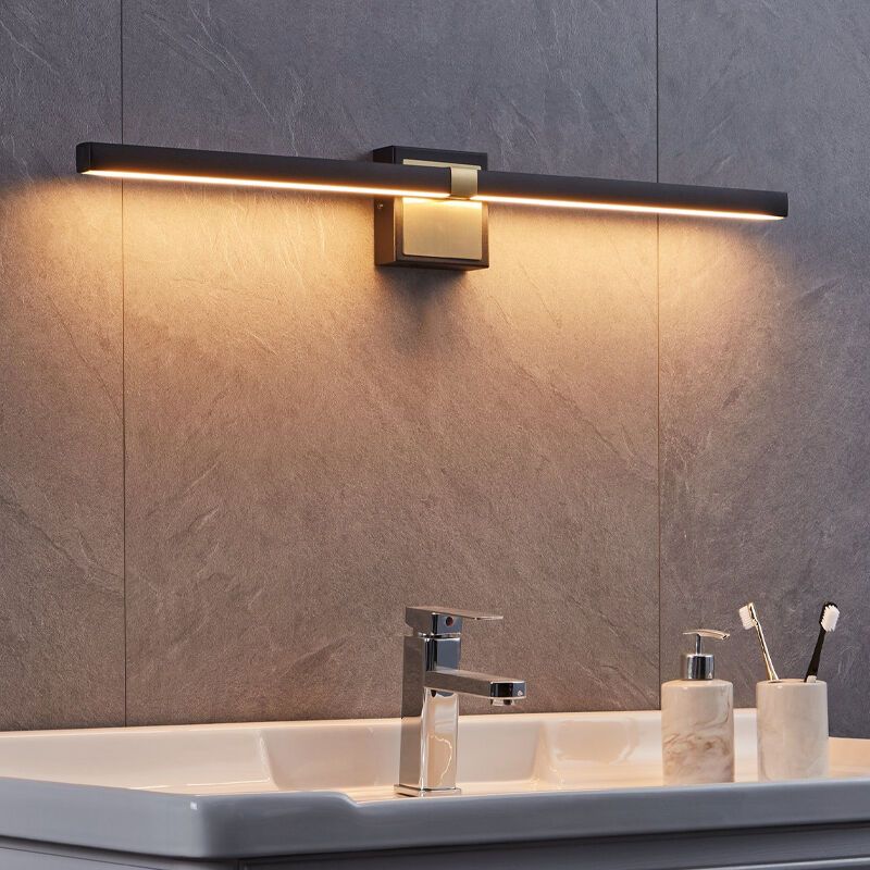 Moderni muovi kylpyhuoneen seinävalaisin messinki, Natasha, 17,5W, 3000K LED, IP44