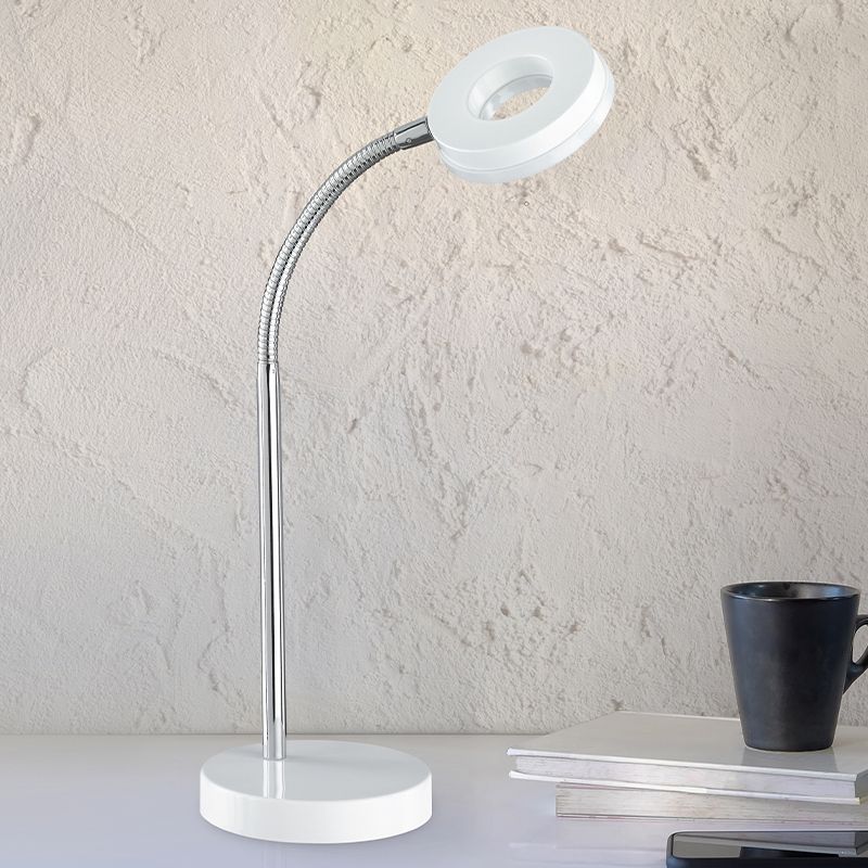 Valkoinen muovi työpöytävalaisin, Daley, 4W, 3000K LED, katkaisimella