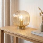 Design bordlampe meripihka, Charlois, katkaisimella