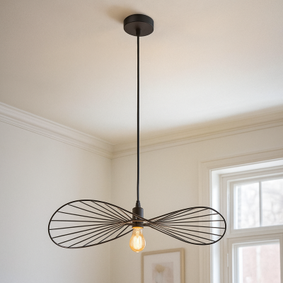 Retro riippuvalaisin musta, Jolinda