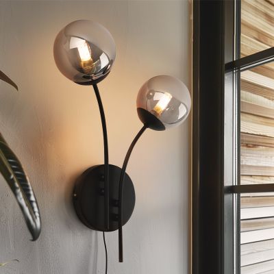 Design seinävalaisin harmaa, Stacy