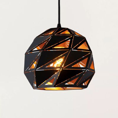 Musta metalli riippuvalaisin, Malunga