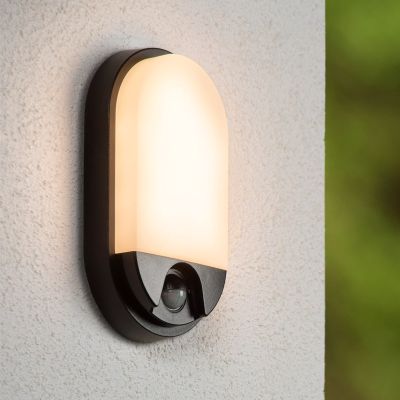 Valkoinen muovi kylpyhuoneen seinävalaisin, Hups Ir, 10W, 3000K LED, IP54
