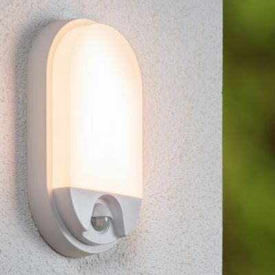 Valkoinen muovi kylpyhuoneen seinävalaisin, Hups Ir, 10W, 3000K LED, IP54