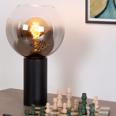 Musta lasi pöytävalaisin, Marius, katkaisimella