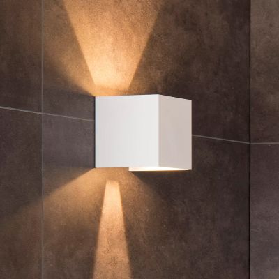 Valkoinen metalli ylös alas seinävalaisin, Axi, 6W, 2700K LED, IP54