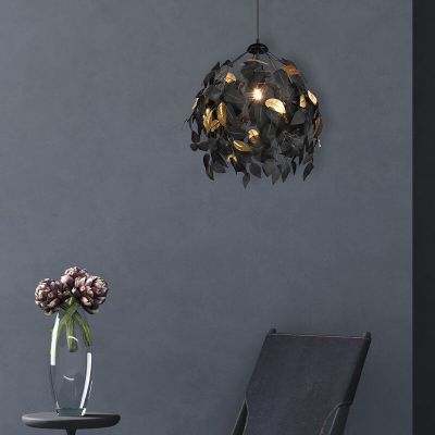 Musta kangas riippuvalaisin, Urwa