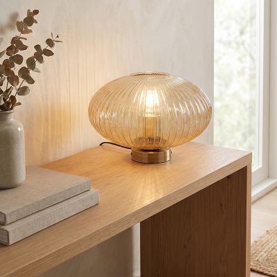 Design bordlampe meripihka, Charlois, katkaisimella